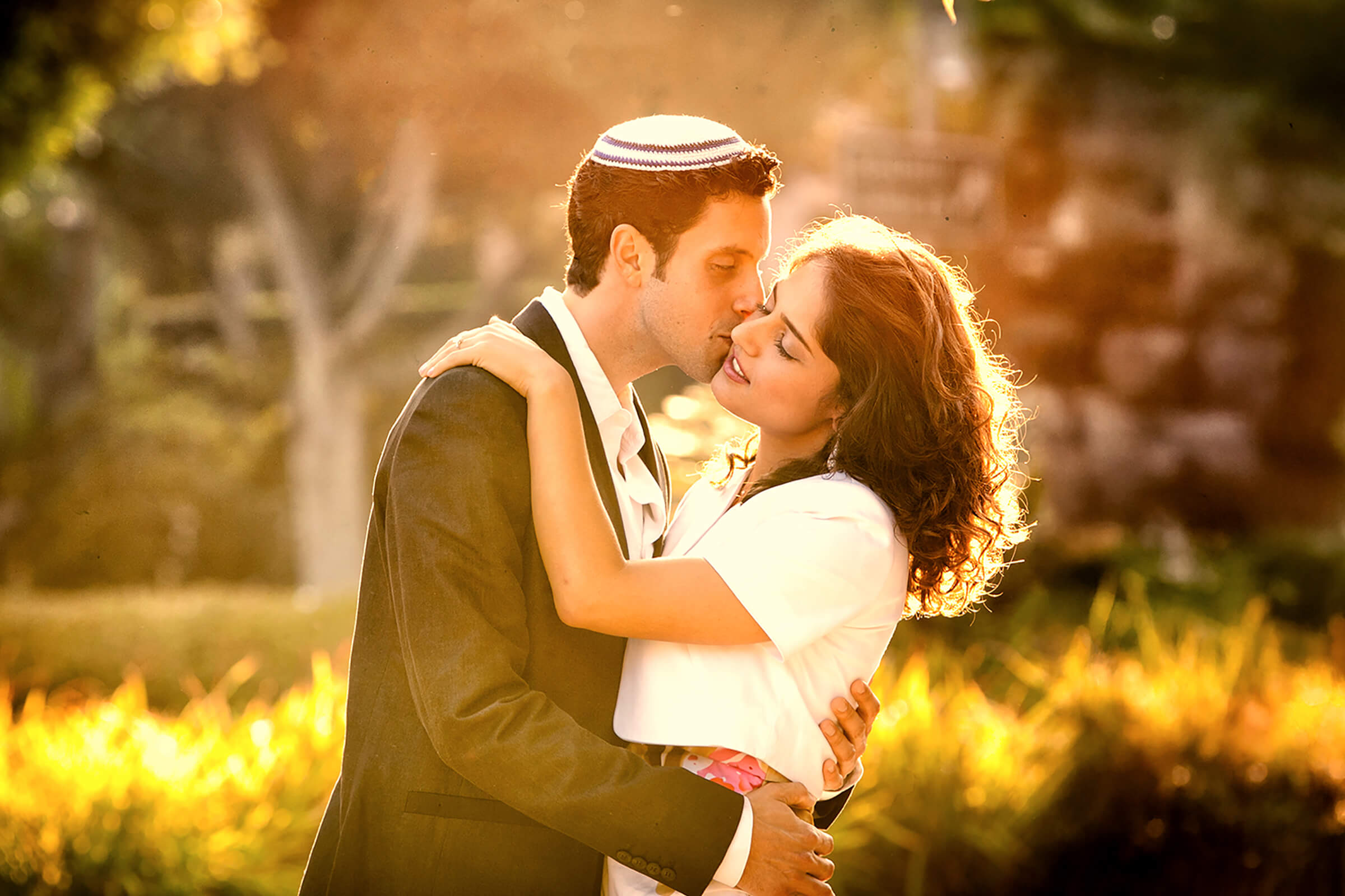 Engagement Photography Pasadena - Golden hour garden Jewish wedding engagement IMAGE369