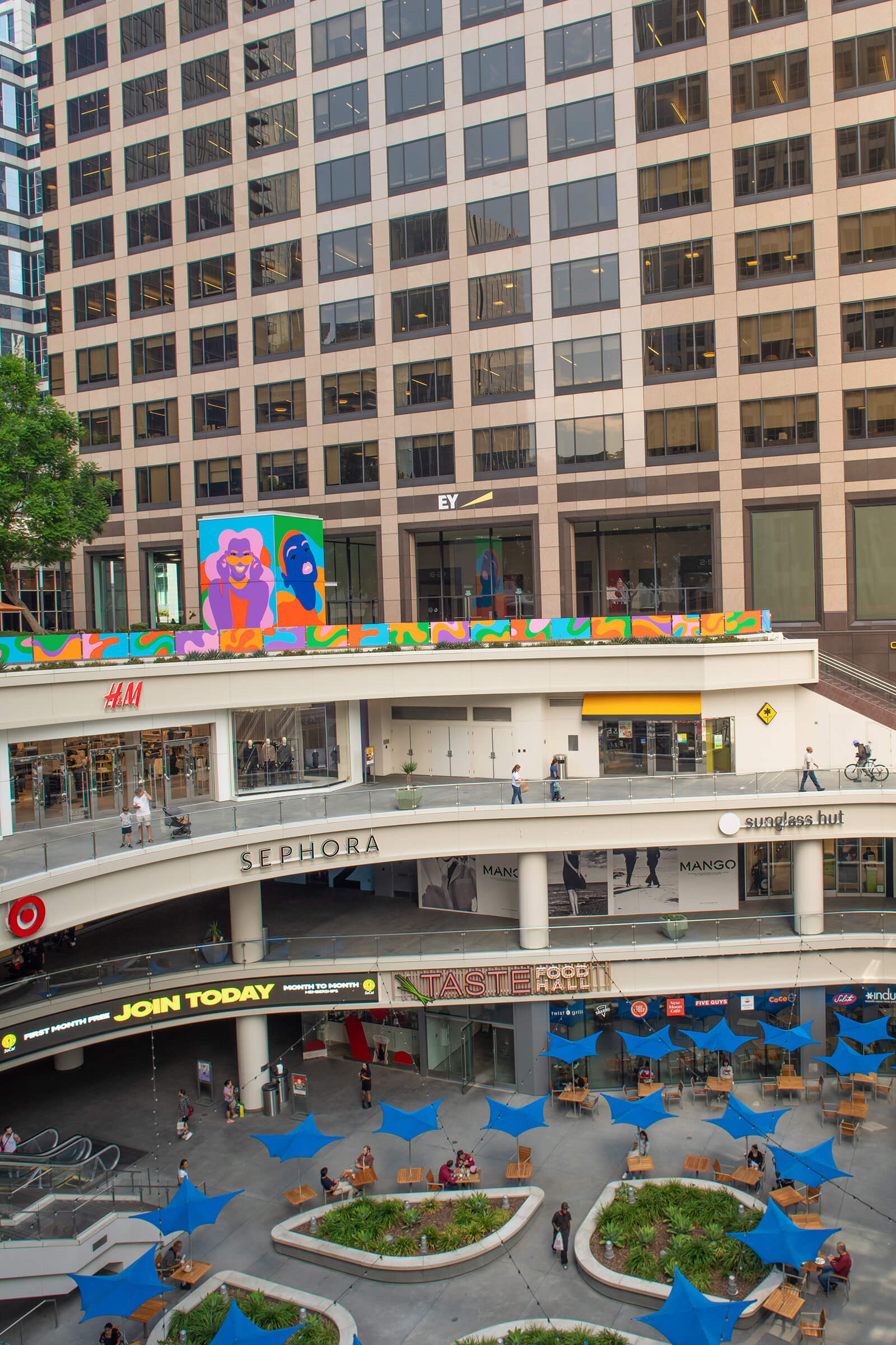 Real Estate Photography Los Angeles - Santa Monica outdoor shopping center aerial by IMAGE369